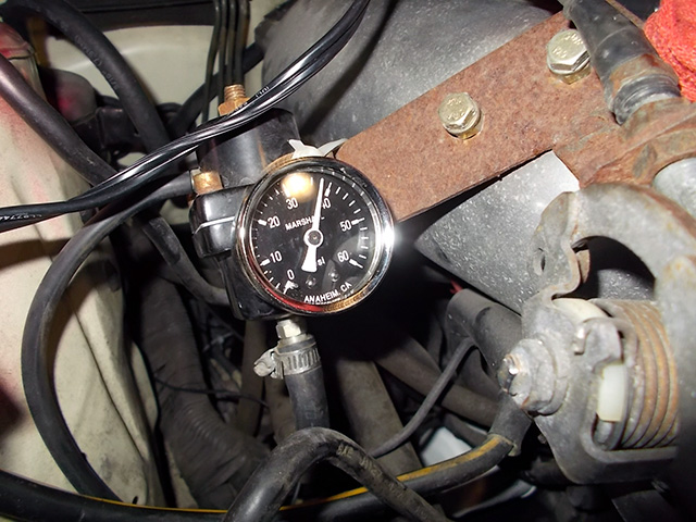 fuel pressure gauge